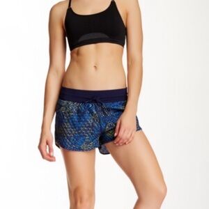 Fabletics Suva Run II Shorts